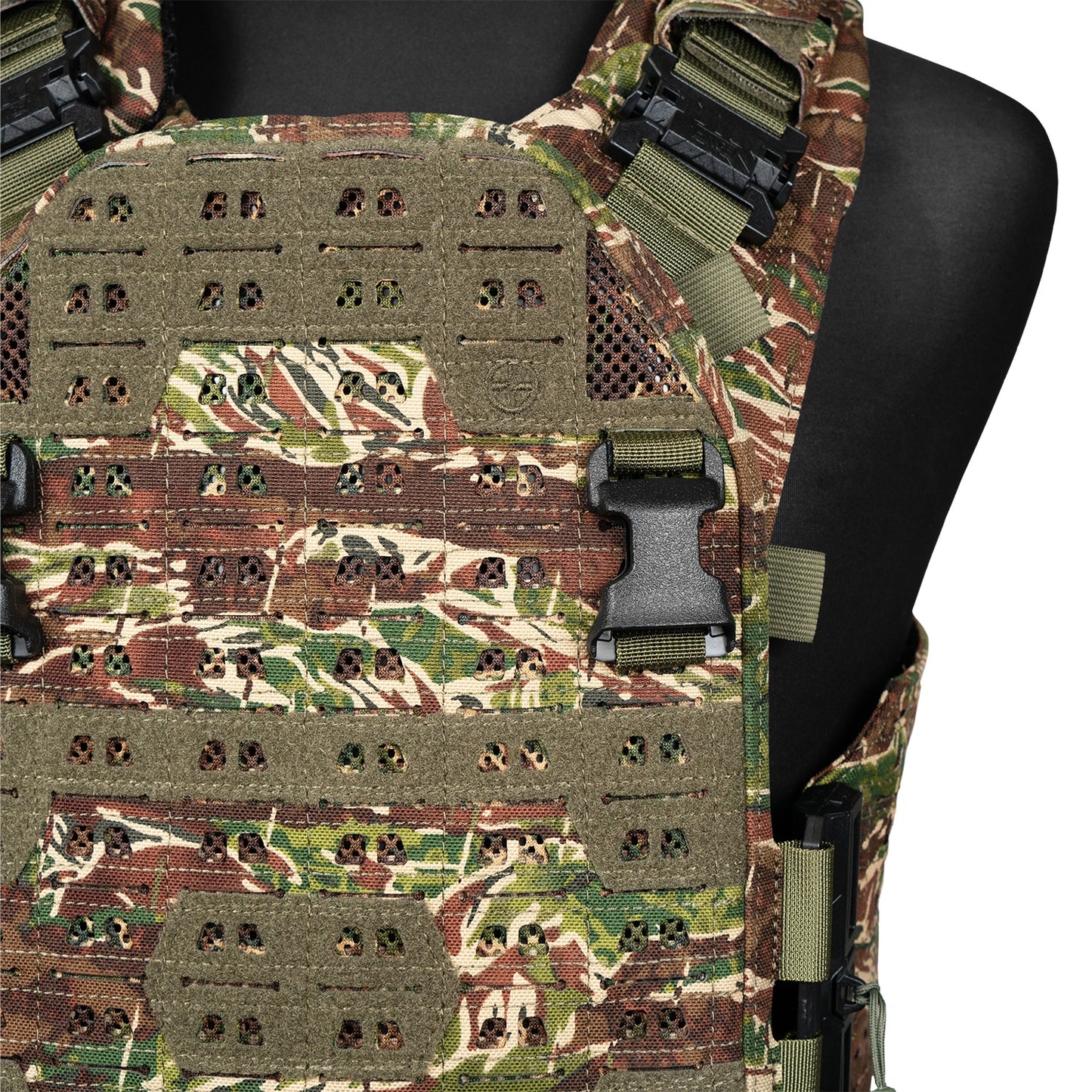 Novritsch Airsoft Plate Carrier ASPC 1.2 - Flecktarn