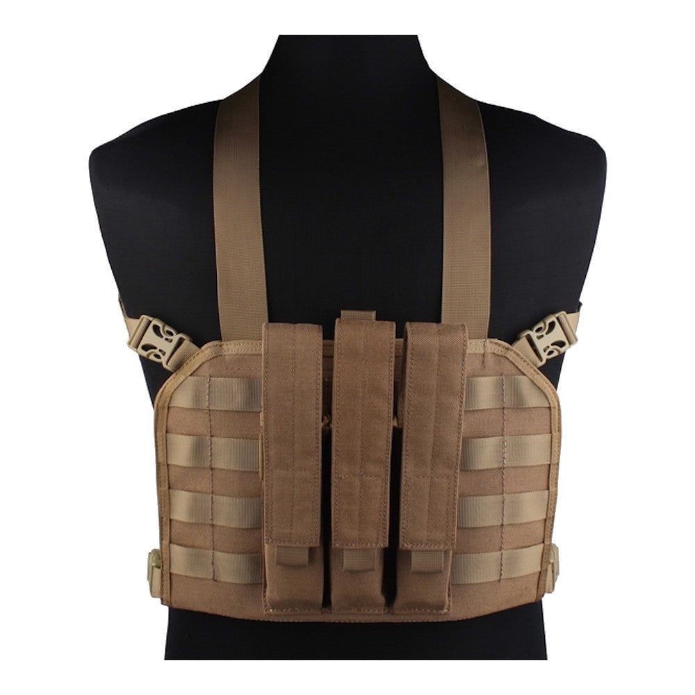 EMERSON GEAR TATTICO TACTICAL CHEST RIG CON PORTA CARICATORI SMG MP7 CB COYOTE BROWN (EM7445D)